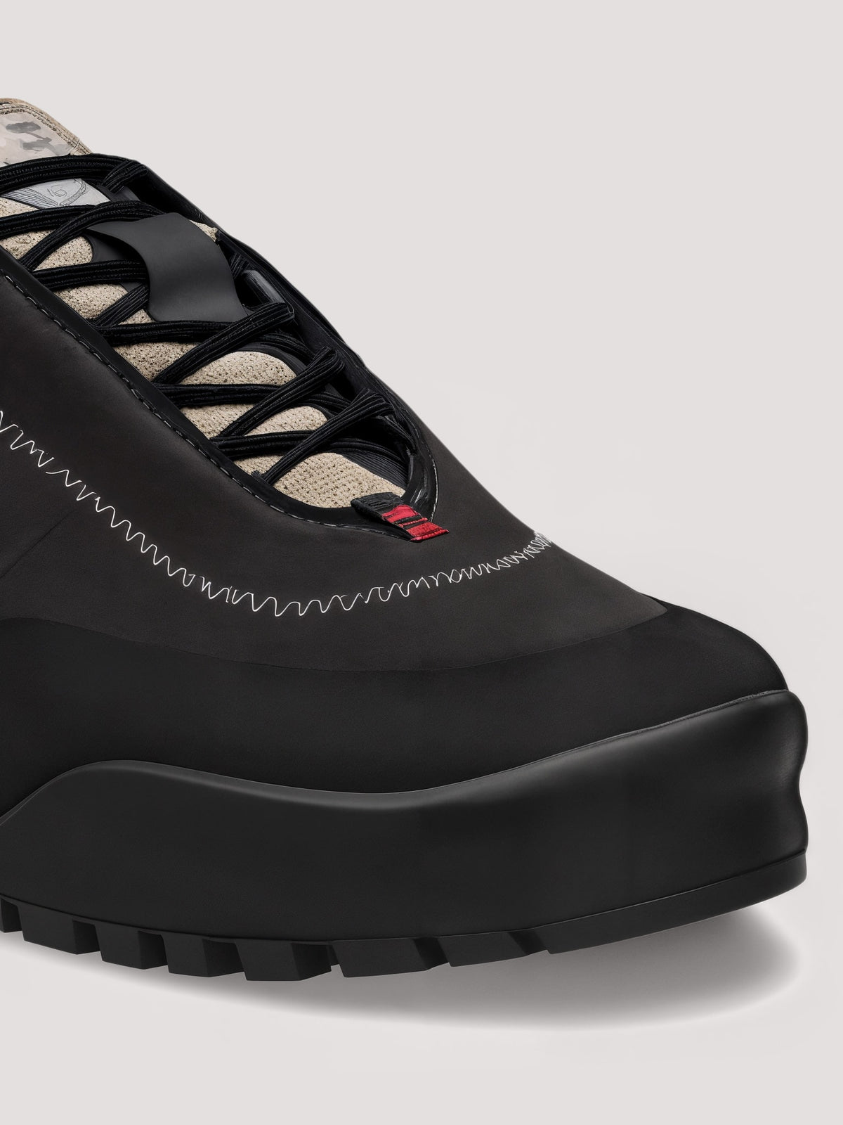 Streamlined Sneaker-thumbmail-3